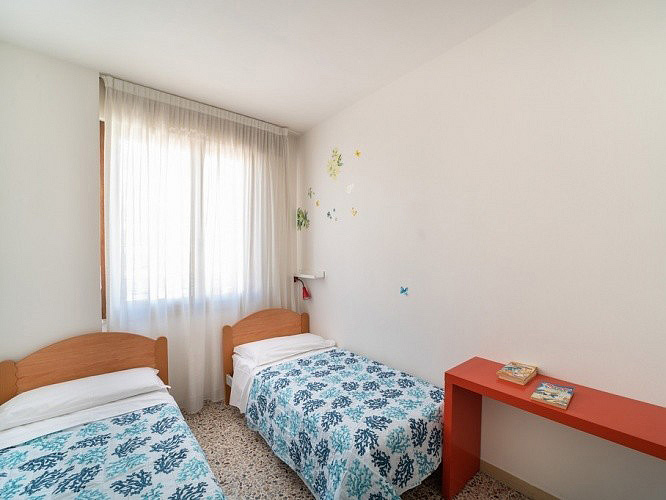 Residence Mecchia 10