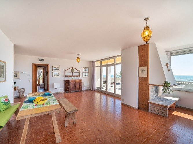 Residence Mecchia 24