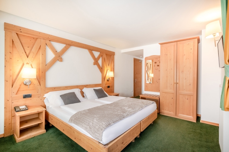 Hotel Hotel Alpine Mugon
