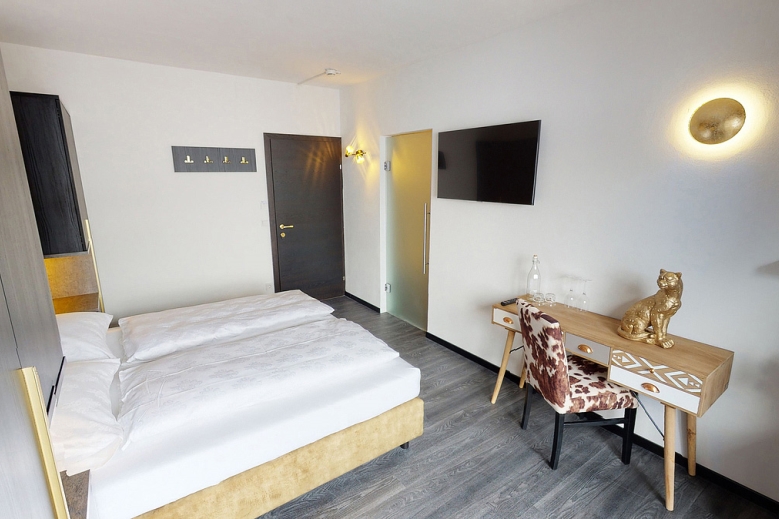Hotel Hotel Panther