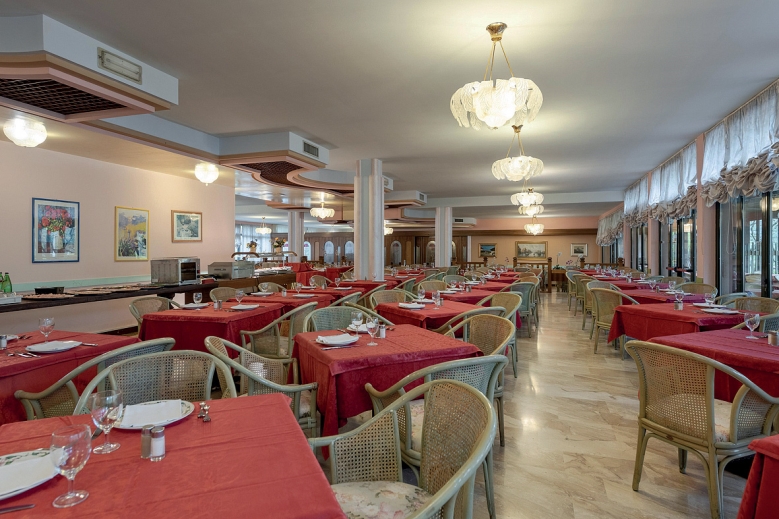Hotel Park Hotel Oasi dovolenka
