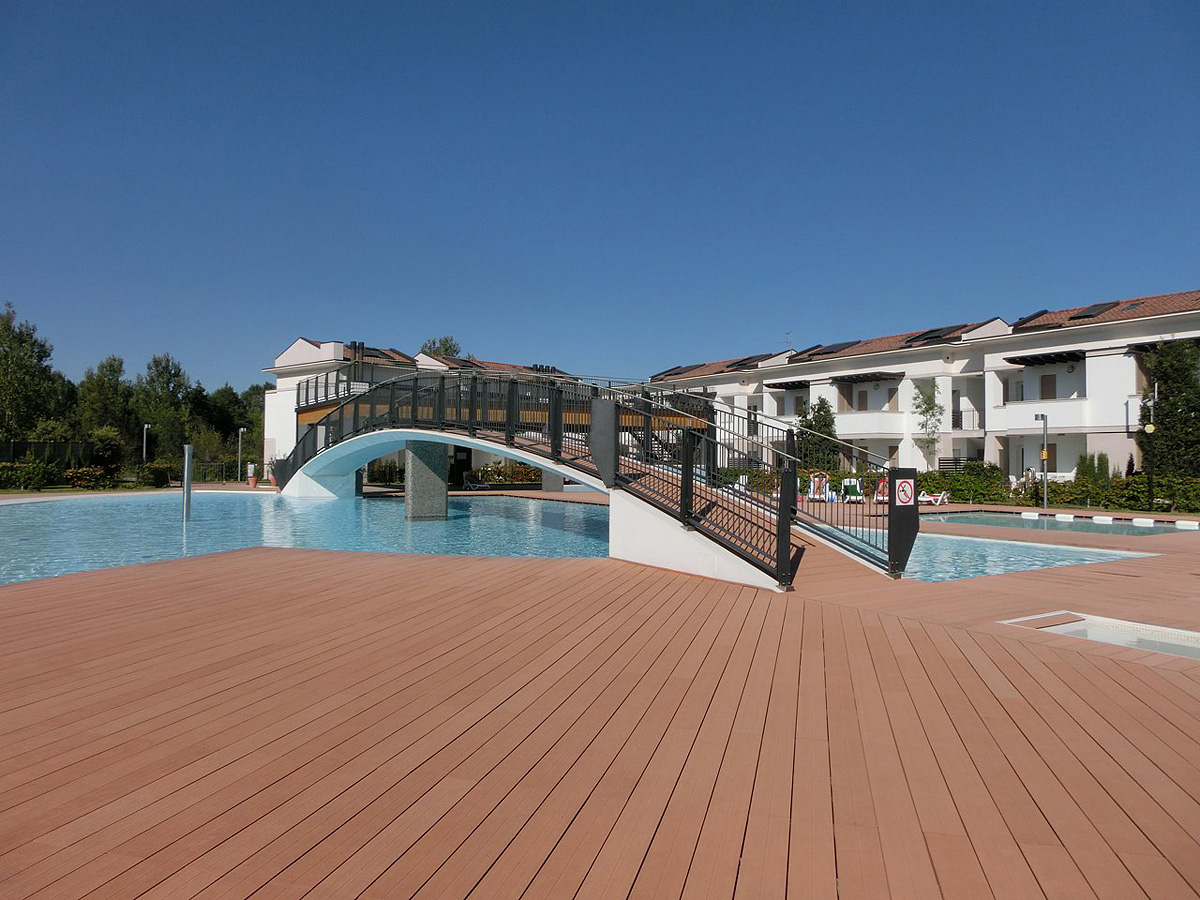 Villaggio Evanike 14