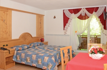 Apartmny La Roccia ***