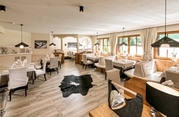 Hotel M�derle ***