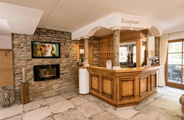 Hotel M�derle ***
