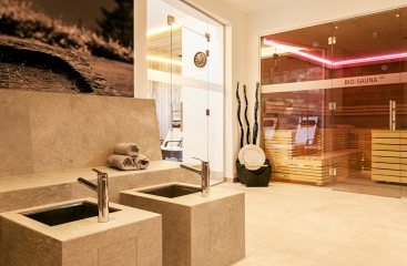 Hotel M�derle ***