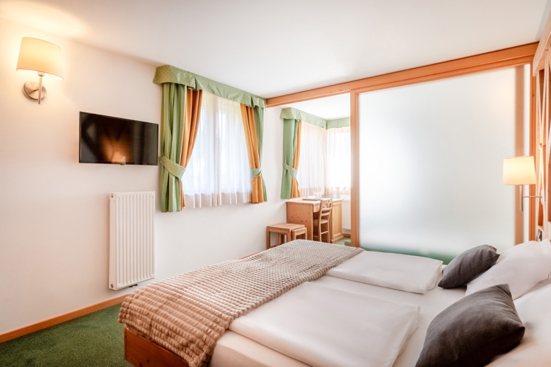 Hotel Hotel Alpine Mugon