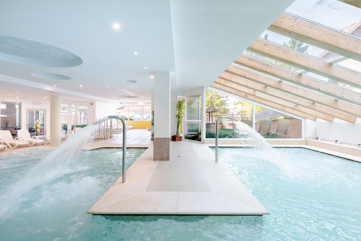 Hotel Alpine Mugon 4