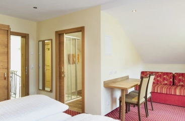 Hotel Pension Strolz ***