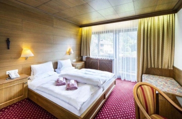 Hotel Pension Strolz ***
