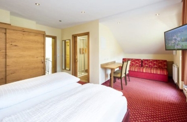 Hotel Pension Strolz ***