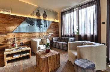 Suite Hotel Sassdei ****