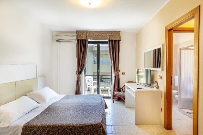 Hotel Rina Sea Apartments