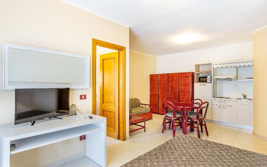 Rina Sea Apartments 4