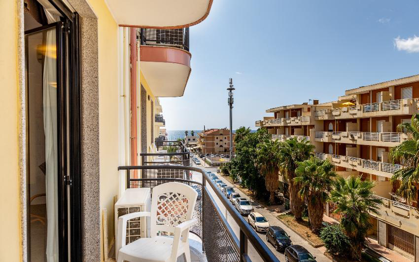 Rina Sea Apartments 5