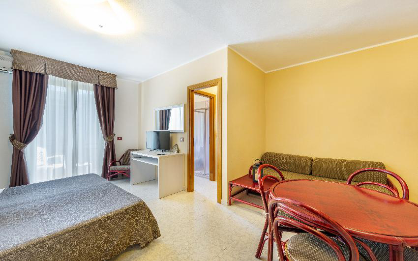 Rina Sea Apartments 10