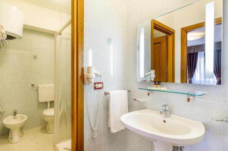 Hotel Rina Sea Apartments