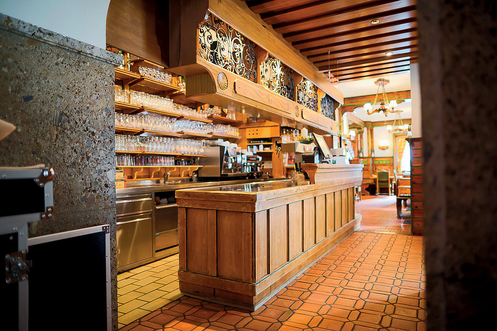 Hotel Cafe & Restaurant Haas 35