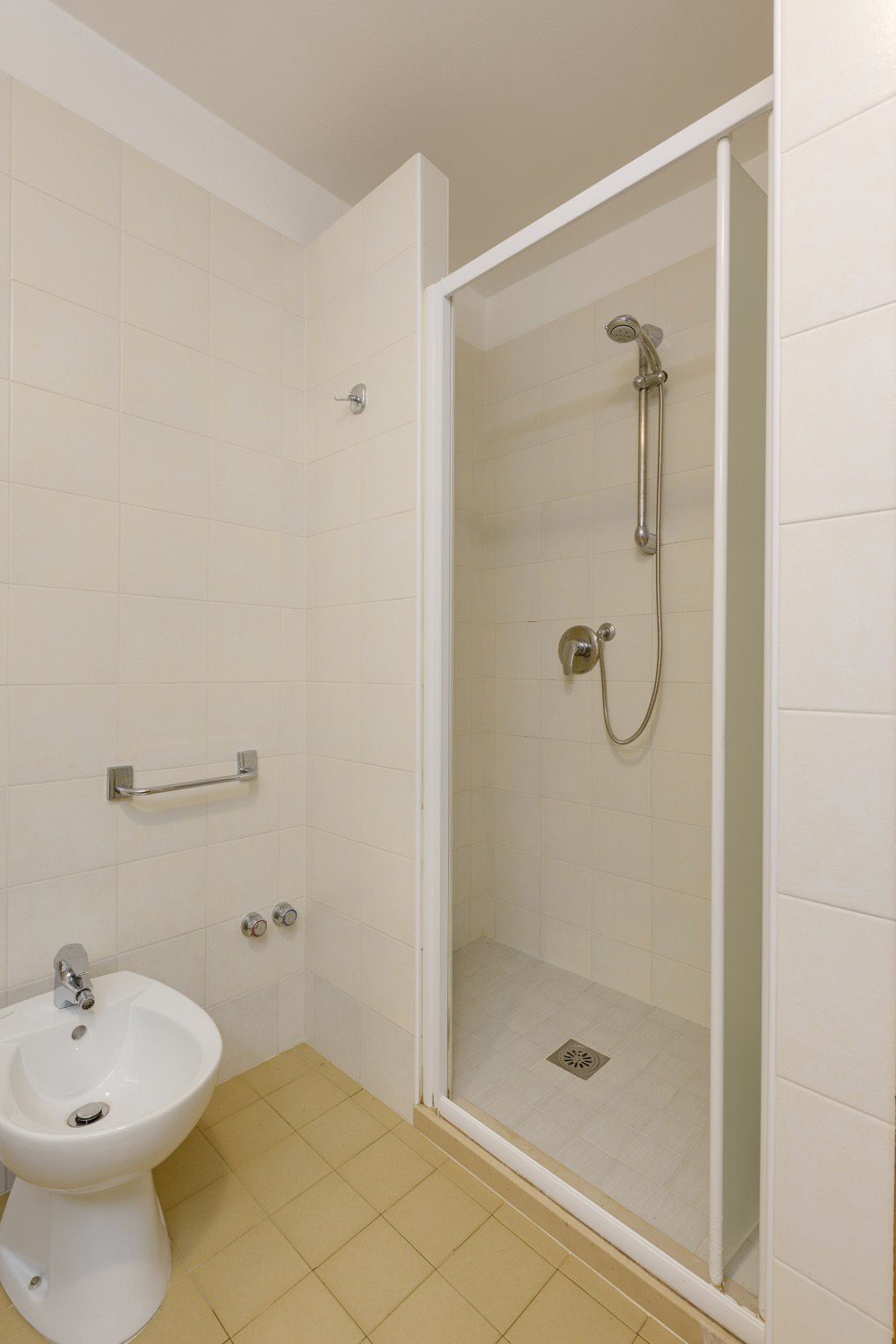 Apt. dům Lavinia 15