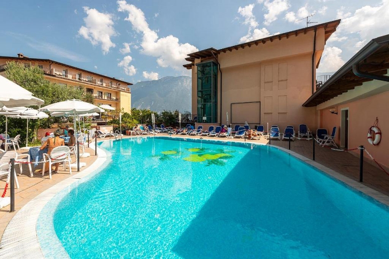 Hotel Hotel Garda Bellevue