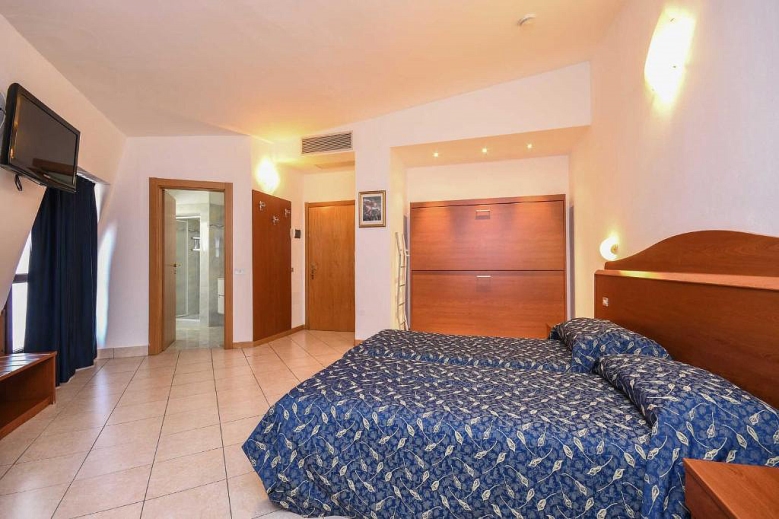 Hotel Hotel Garda Bellevue