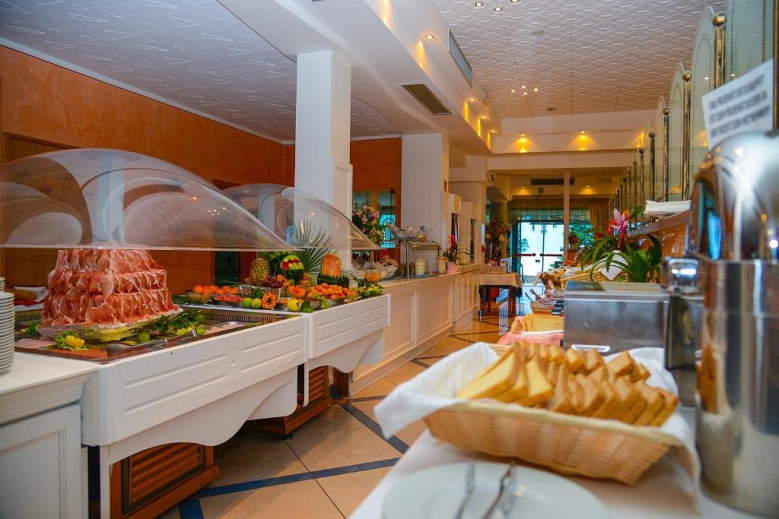 Hotel Hotel Garda Bellevue