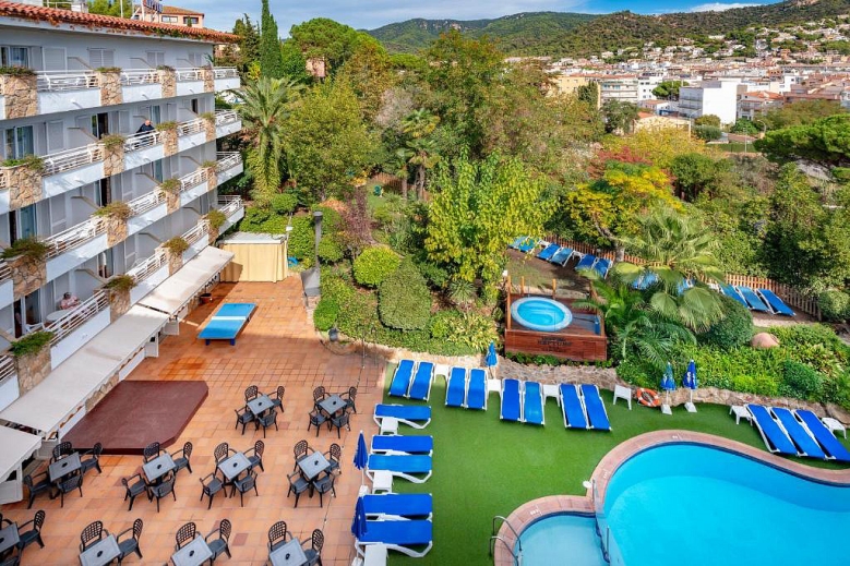 Hotel Hotel GHT Neptuno