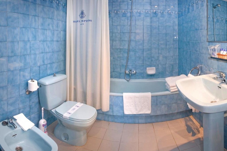 Hotel Hotel GHT Neptuno