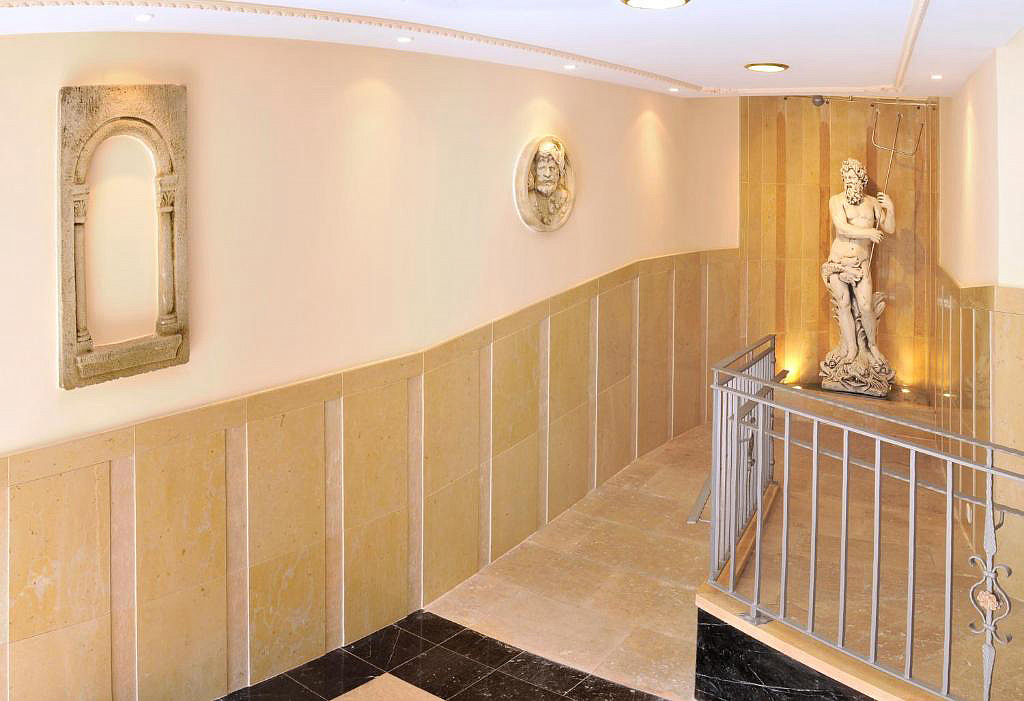 Hotel GHT Neptuno 11