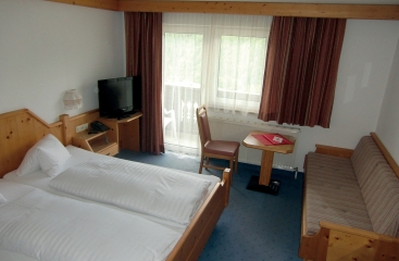 Hotel Alpenfriede ***