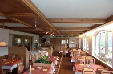 Hotel Alpenfriede ***