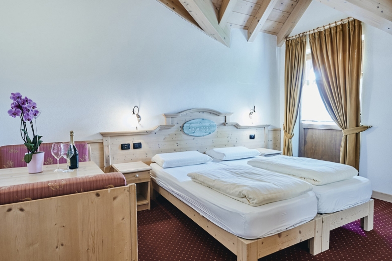 Hotel Hotel 2000