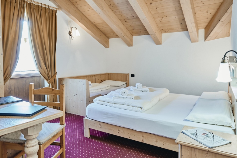 Hotel Hotel 2000