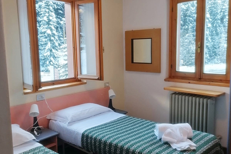 Hotel Hotel Trinité autobusem