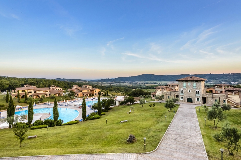 Hotel Resort Pian Dei Mucini