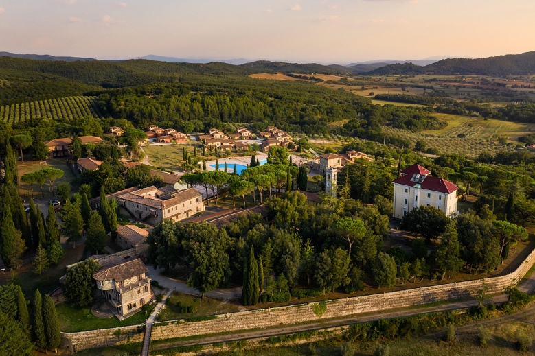 Hotel Resort Pian Dei Mucini