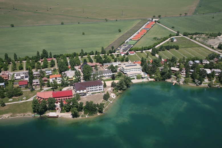 Hotel Holiday Village Slnečné jazerá