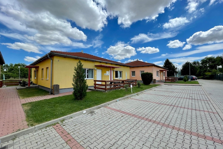 Hotel Holiday Village Slnečné jazerá