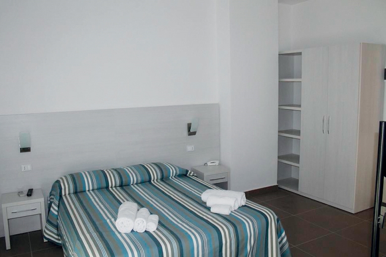 Hotel Hotel Gin