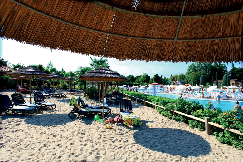 Hotel Camping Bella Italia