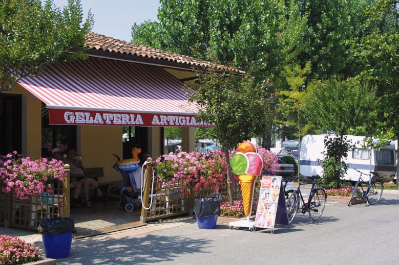 Hotel Camping Bella Italia