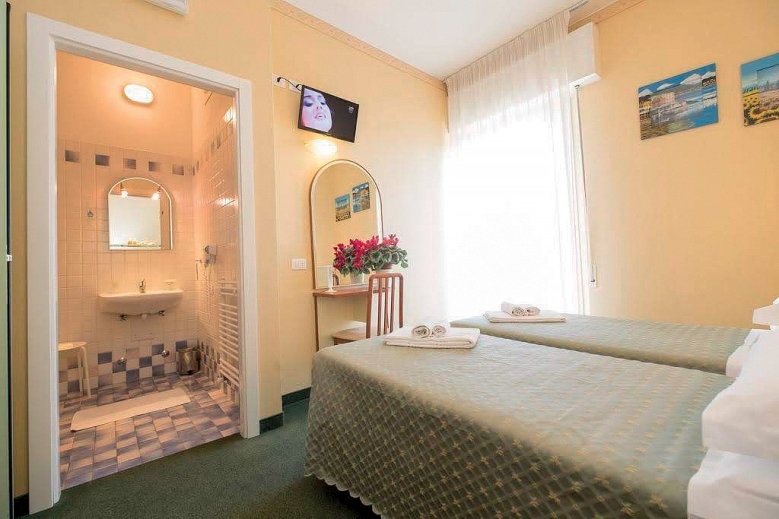 Hotel Hotel Crosal