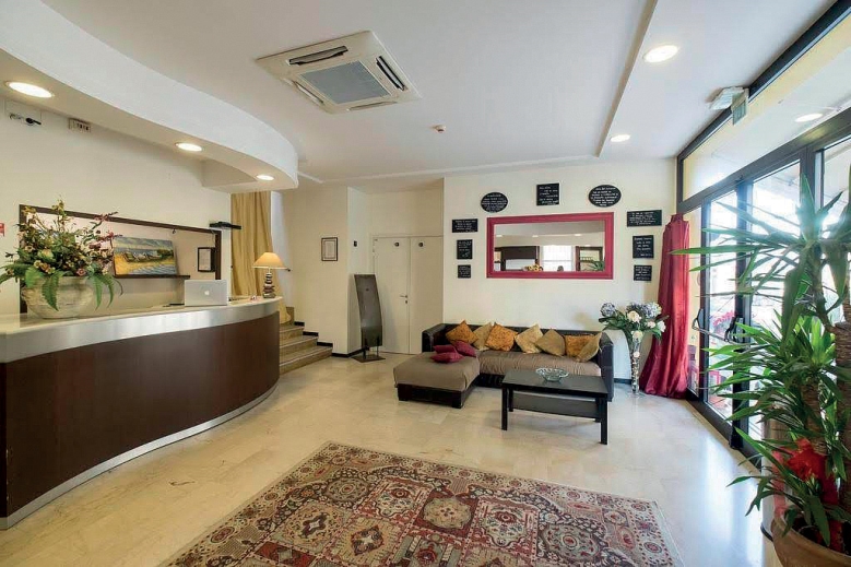 Hotel Hotel Crosal