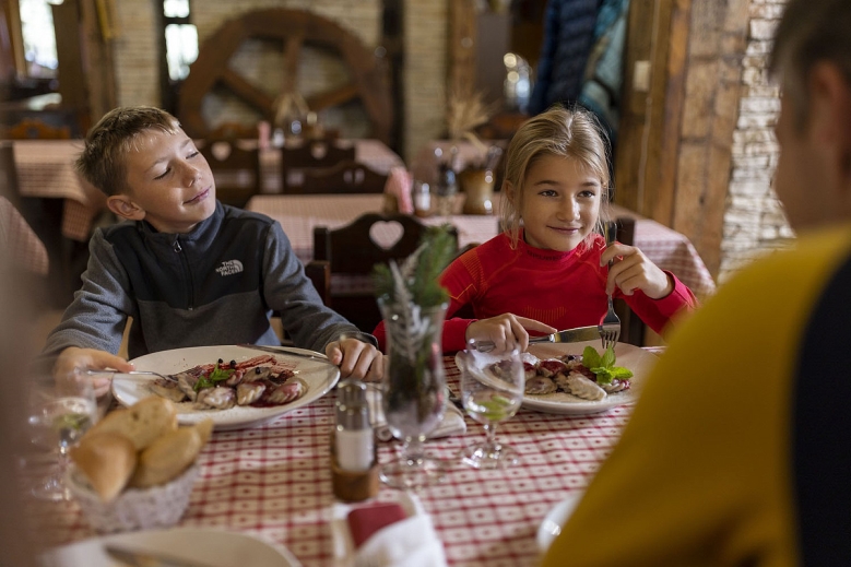 Hotel Ski & Wellness Residence Družba - polopenze dovolenka
