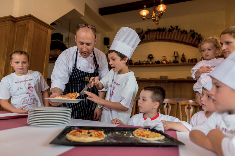 Hotel Wellness rezydencja Družba - HB (śniadanie i obiadokolacja) i wellness