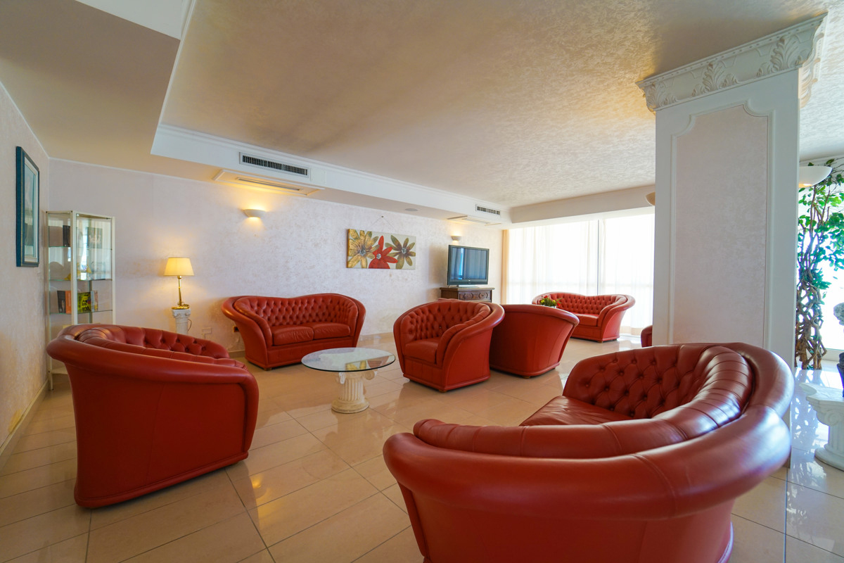 Hotel Imperial Beach 12