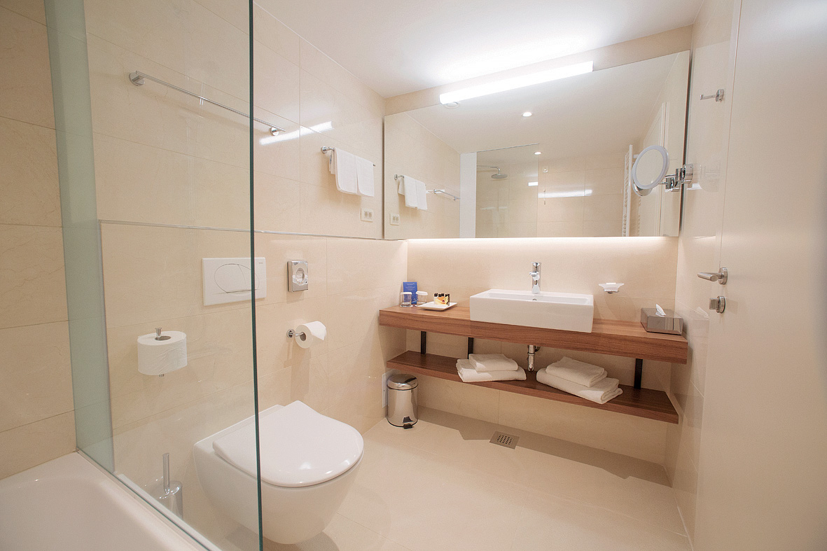 Grand Hotel Bernardin 12