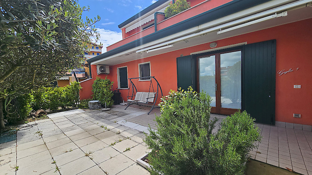 Villaggio Dei Fiori 7